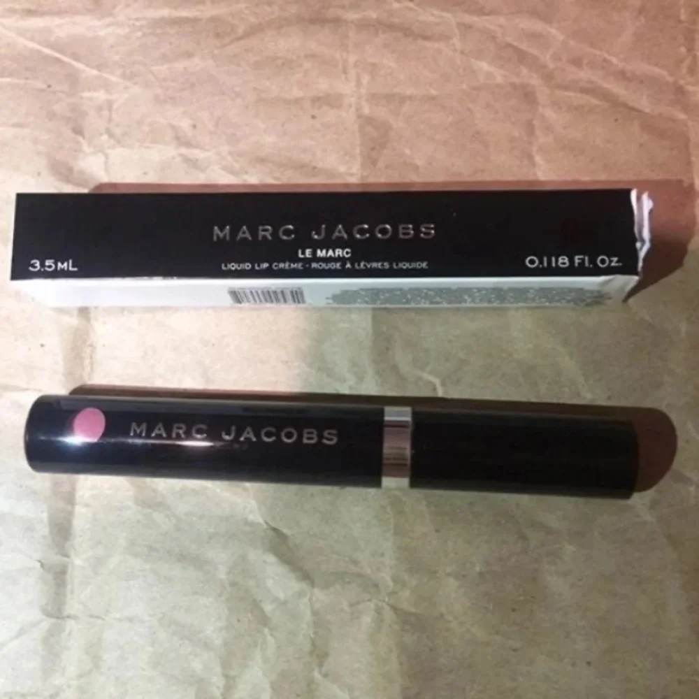 Marc Jacobs lip truth or bare
